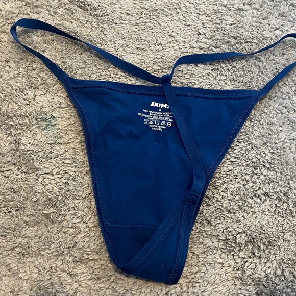 NWOT Skims G String - Picture 2 of 2